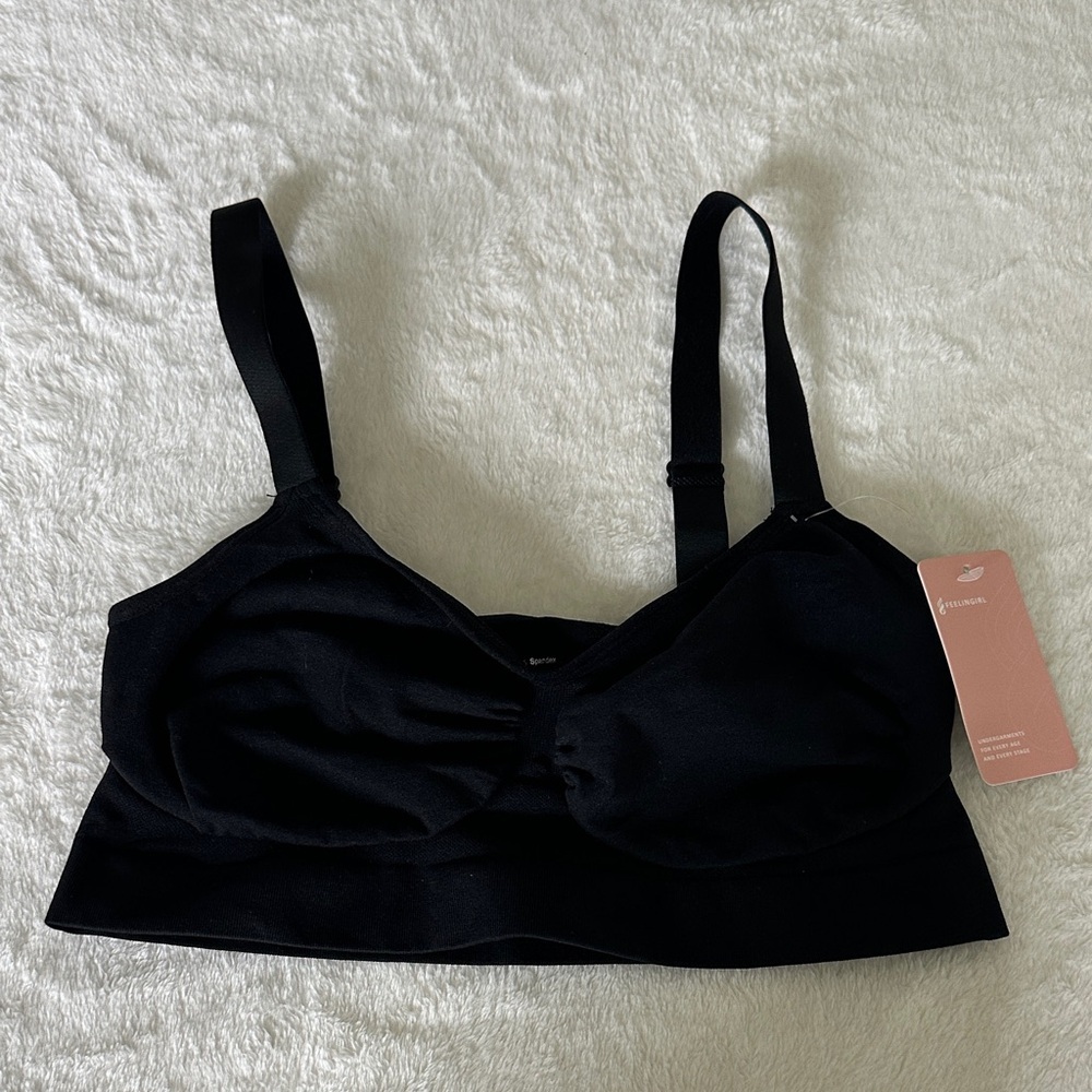 Feelingirl sports Bra NWT